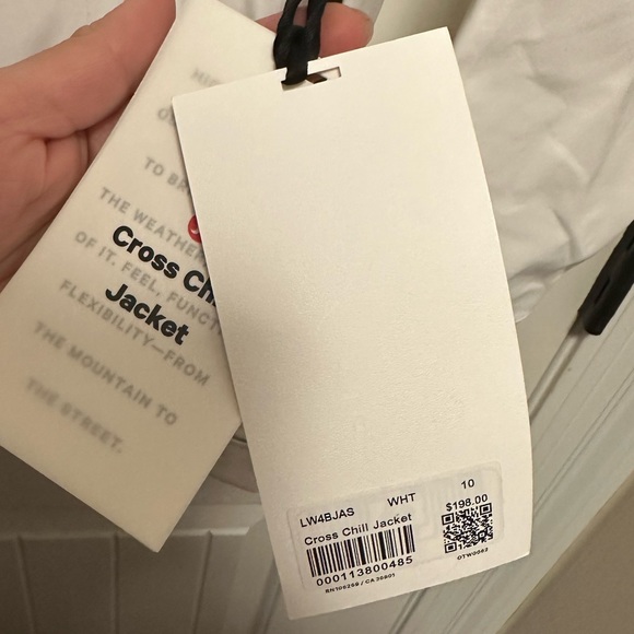 Lululemon rain jacket NWT - Picture 4 of 5